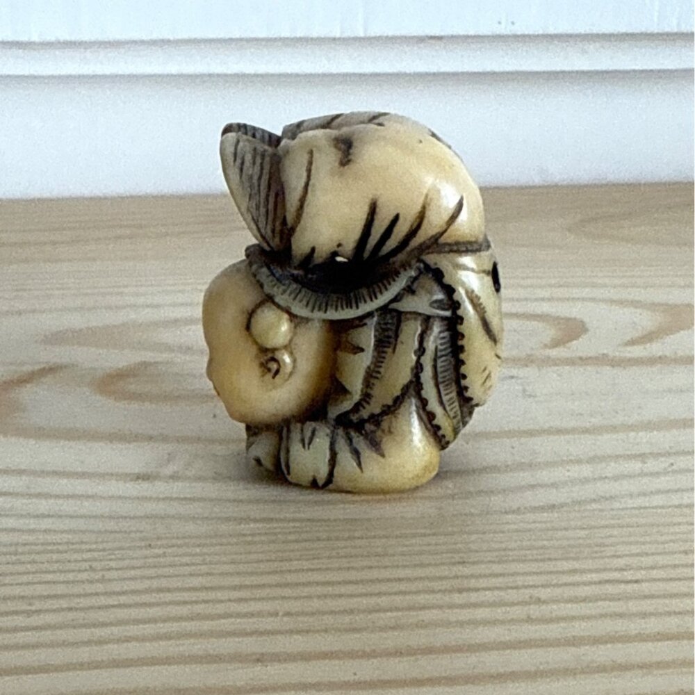 Carved Netsuke Monk Buddha Figurine Japanese Statue Miniture - Picture 4 of 5